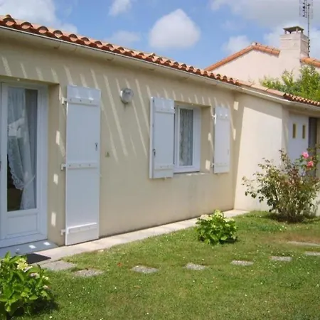 Imp Gde Hermine Maison Veranda Jardin 빌라